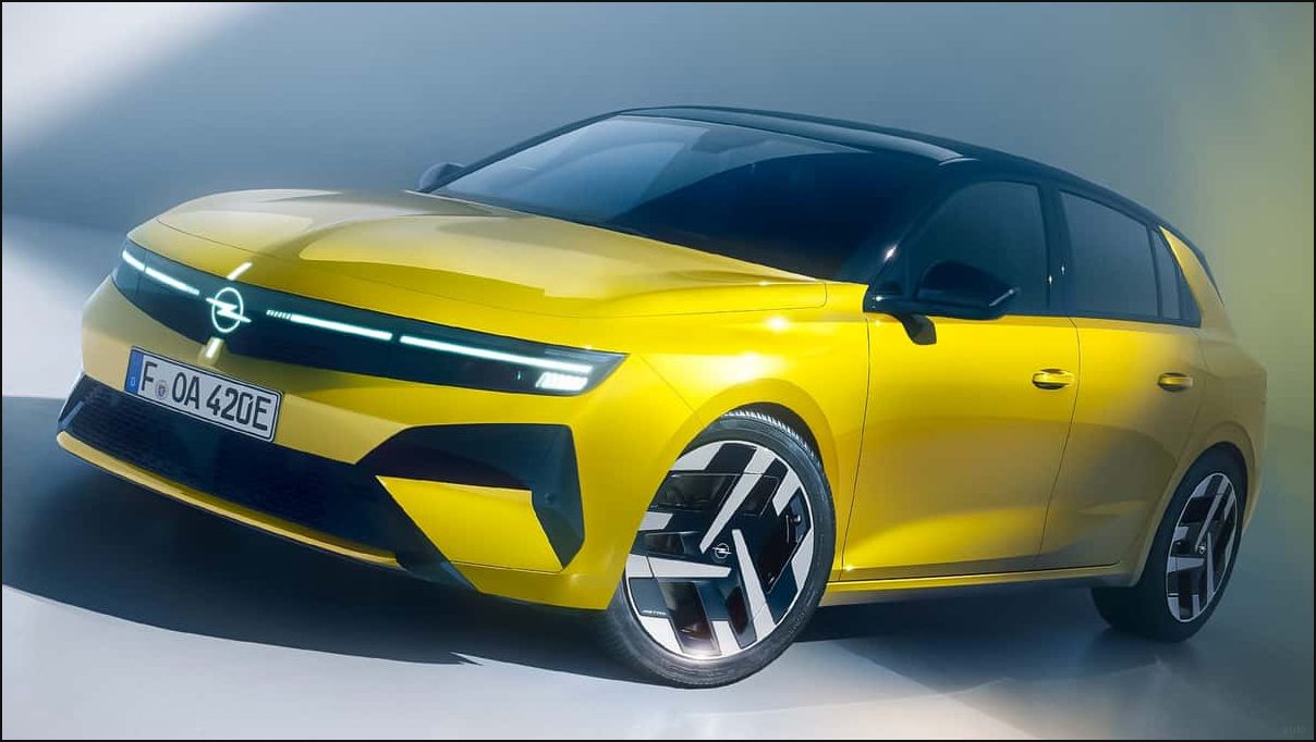 Обновленный Opel Astra 2026: новые фары и стильный светодиодный бар