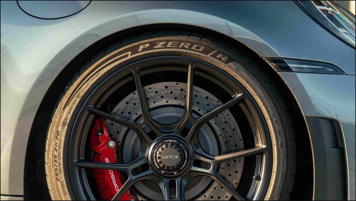 Porsche 911 GT3 получил специальные шины Pirelli для трека