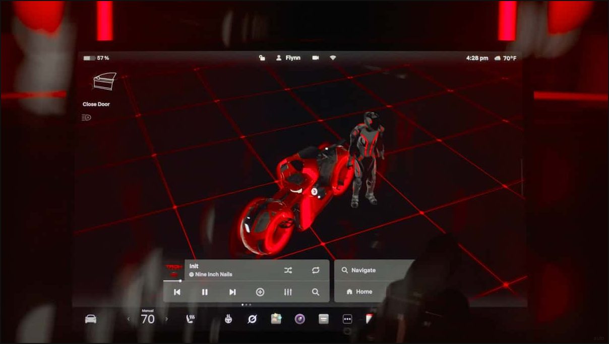 В Теслах появились рекламные объявления