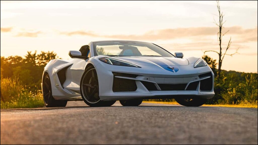 Corvette E-Ray прекращает свое существование из-за Grand Sport