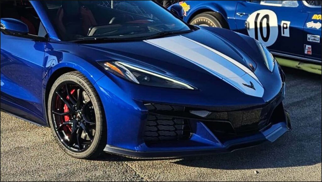 Новый Corvette Grand Sport неожиданно дебютировал в Себринге