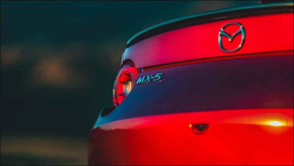 Mazda обещает, что новый Miata будет весить менее 1000 кг