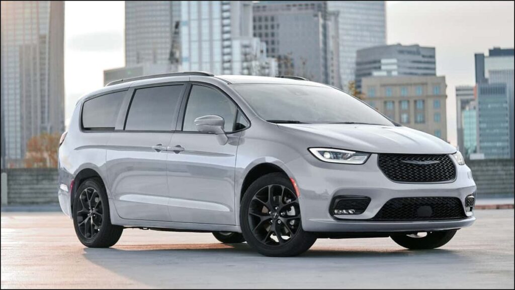 Chrysler Pacifica: отзыв из-за неисправных боковых подушек безопасности